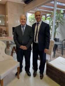 Arcebispo em Corscícia da Igreja!